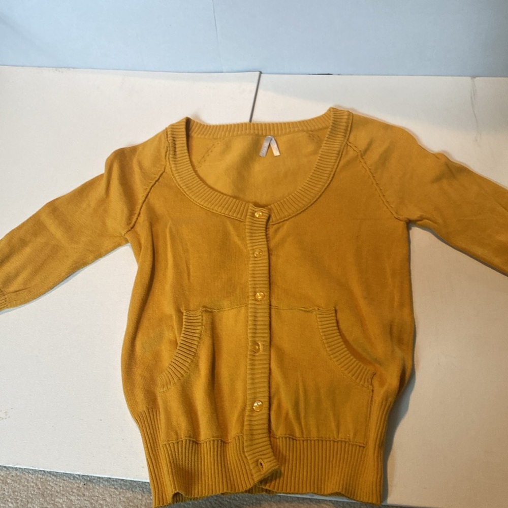 NWOT Vintage Max Rave Mustard Yellow Cardigan